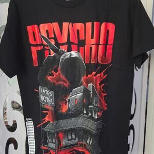 Psycho Bates Motel Graphic T Shirt Alfred Hitchcock Horror Movie Tee Medium NWT